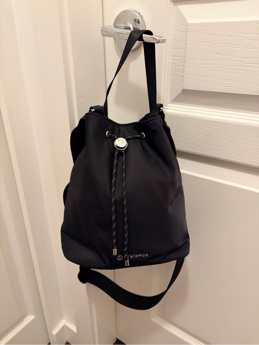 lululemon athletica Black bucket Drawstring bag